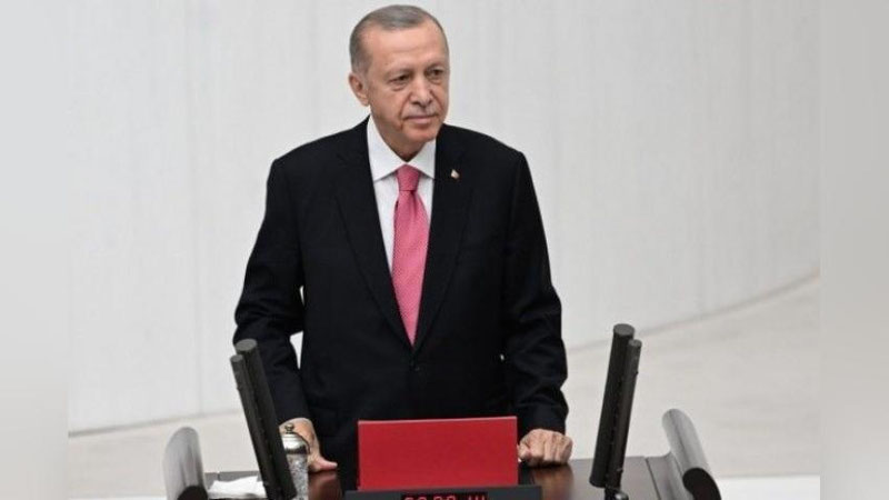 'Erdo`g`on Turkiya prezidenti sifatida qasamyod qildi (video)'ning rasmi