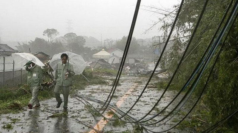 'Yaponiyada sodir bo`lgan to`fon natijasida odamlar bedarak yo`qolmoqda'ning rasmi
