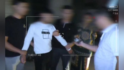 'Toshkent viloyatida 19 yoshli qizning suratlarini tarqatish bilan qo`rqitib, 1000$ talab qilgan erkak ushlandi (video)'ning rasmi