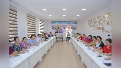 'Xorazmlik akusher-ginekologlar "Shoshilinch akusherlik yordami" kursini o`tashdi'ning rasmi