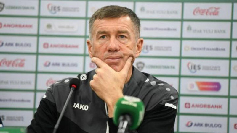 'Bugun O`zbekiston terma jamoasi bosh murabbiysiz maydonga tushadi'ning rasmi