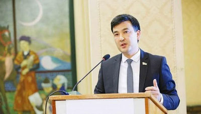 'Kozim Tojiyev Qonunchilik palatasi  Mudofaa va xavfsizlik masalalari qo‘mitasi raisiga o‘rinbosar bo‘ldi'ning rasmi