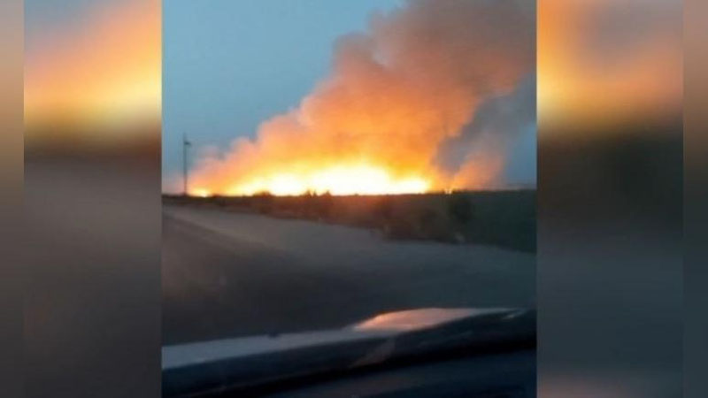 'Chinozda ochiq er maydonida yong`in sodir bo`ldi'ning rasmi