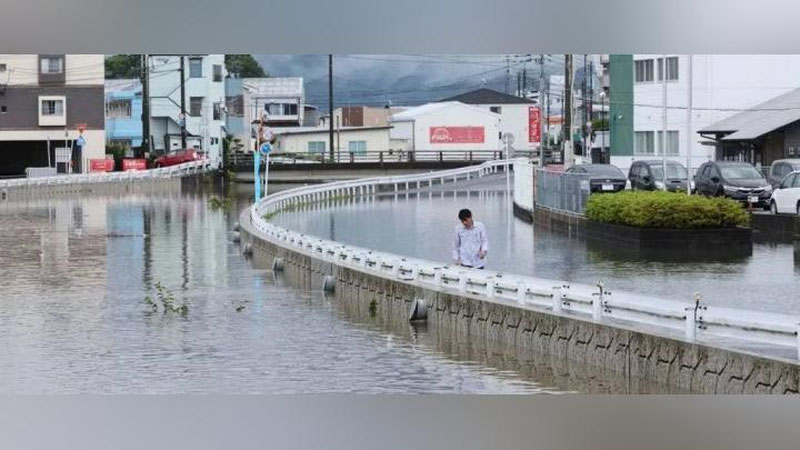 'Yaponiya ikki million kishini evakuasiyaga tayyorlamoqda'ning rasmi
