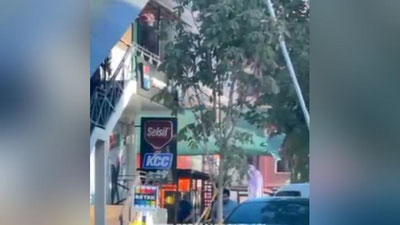 'Toshkentdagi Parkent bozoridagi qurilish mollari do`konida yong`in sodir bo`ldi (video)'ning rasmi