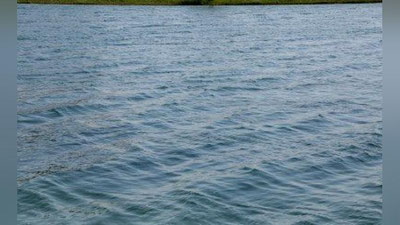 'Samarqandda qayiqda suratga tushmoqchi bo`lgan to`rt nafar yigit suv omborida cho`kib ketdi'ning rasmi