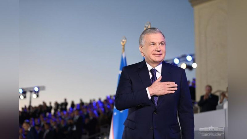 'Ayollar millatning yangi nasli – farzandlarini tarbiyalash uchun o`zlari ham yuksak bilimli bo`lishlari zarur – Prezident'ning rasmi