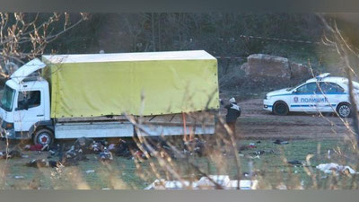 'Болгарияда юк машинасидан юзга яқин қочқин топилди'ning rasmi