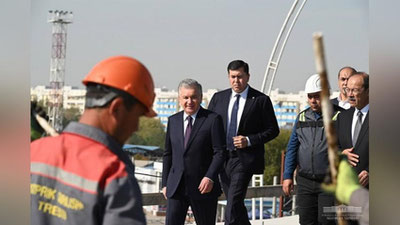 'Prezident Toshkent xalqaro aeroportidagi qurilish ishlari bilan tanishdi'ning rasmi