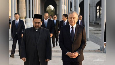 'Prezident Imom Buxoriy maqbarasini ziyorat qildi'ning rasmi