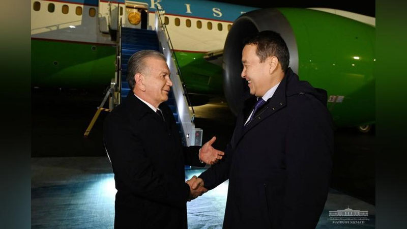 'Shavkat Mirziyoev Ostonaga etib bordi (foto)'ning rasmi