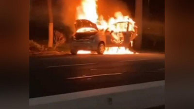 'Toshkentda harakatlanib ketayotgan Matiz yonib ketdi'ning rasmi
