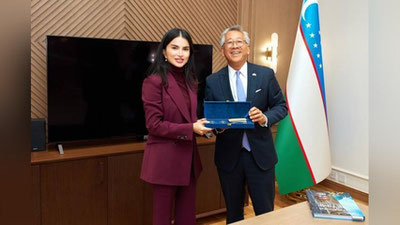 'Saida Mirziyoeva AQSh Davlat kotibining Janubiy va Markaziy Osiyo bo`yicha yordamchisi bilan uchrashdi'ning rasmi