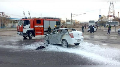 'Toshkent viloyatida avtobus bilan to`qnashgan Cobalt yonib ketdi (video)'ning rasmi