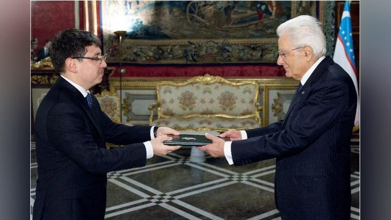 'O`zbekistonning yangi tayinlangan elchisi Italiya Prezidentiga ishonch yorliqlarini topshirdi'ning rasmi
