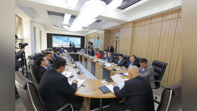 'Мактабгача ва мактаб таълими вазирлигида "Очиқ эшиклар куни" бўлиб ўтди'ning rasmi