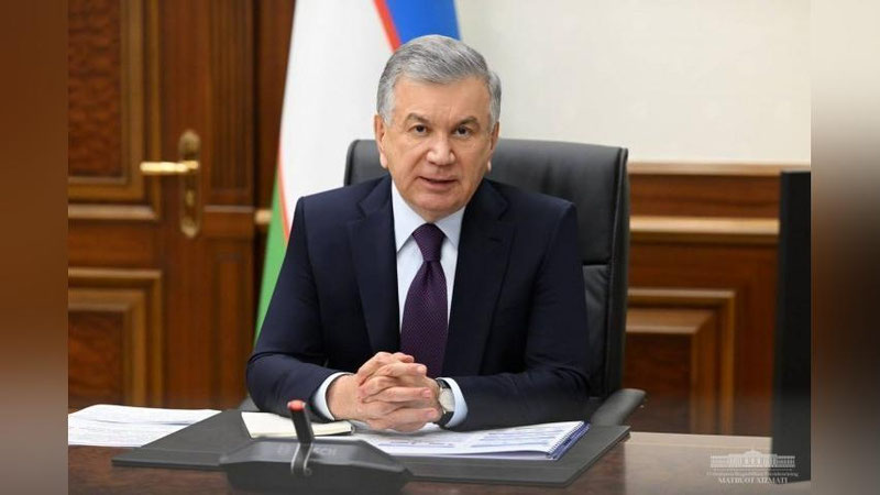'Президент фармацевтика ва электротехника соҳасидаги масалалар бўйича йиғилиш ўтказди'ning rasmi