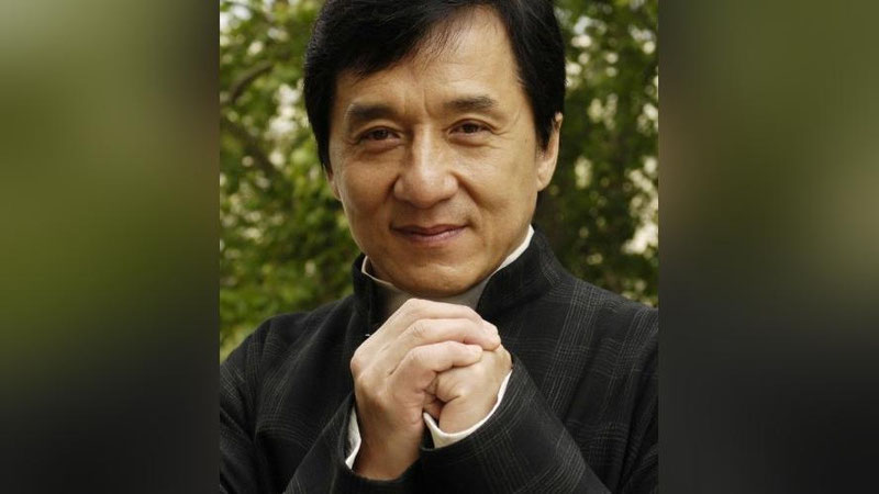 'Jeki Chan Shanxaydagi kasalxonaga yotqizildi'ning rasmi