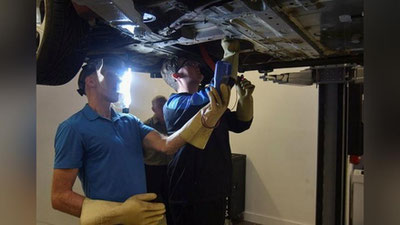 'Elektromobillarni ta`mirlash xavfli ekani ma`lum bo`ldi'ning rasmi