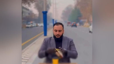 'Farg`onada erkak yo`l o`rtasida ovqatlanib tomosha ko`rsatdi (video)'ning rasmi