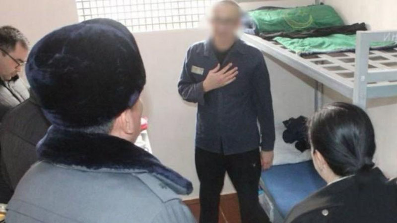 'Ombudsman Nukusdagi tartibsizliklarning asosiy aybdori Davletmurad Tajimuratov bilan uchrashdi'ning rasmi