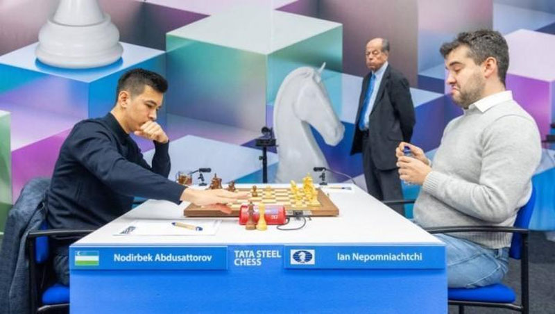 '“Tata Steel Chess-2024”: 8-turda Nodirbek Abdusattorov mag`lub bo`ldi'ning rasmi