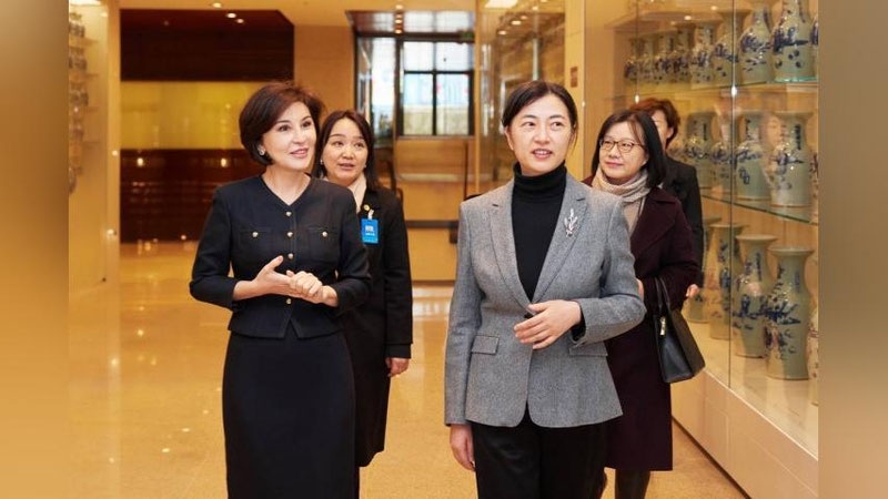 'Ziroat Mirziyoeva Xitoy Milliy muzeyiga tashrif buyurdi'ning rasmi