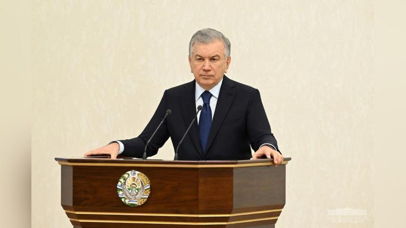'Shahar piyodalar uchun bo`lishi, avtomobillar esa hashamatga aylanishi kerak — Shavkat Mirziyoev'ning rasmi