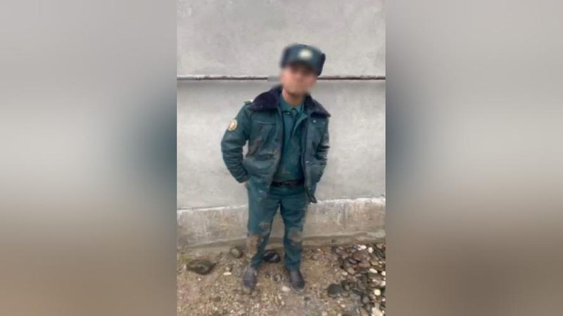 'Samarqandda xizmat kiyimida mast yurgan IIB xodimi ishdan olindi'ning rasmi