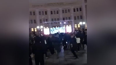 'Diskoteka Alisher Navoiyning tug`ilgan kunida uyushtirilgan'ning rasmi