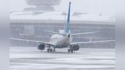 'Samolyotlar kech etib kelishi sababli kechiktirilayotgan parvozlar haqida ma`lumot berildi'ning rasmi