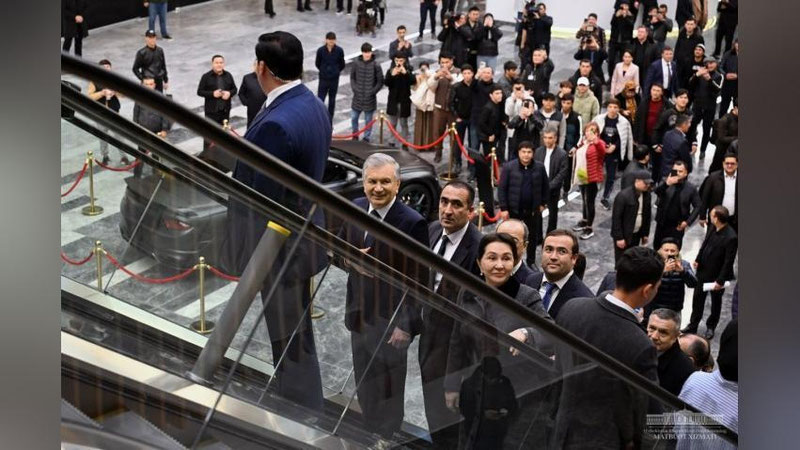 'Prezident Tashkent City Mall ko`ngilochar markaziga bordi'ning rasmi