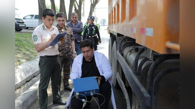 'Transport vositasi havoni me`yoridan ortiq ifloslantirayotgan haydovchilar jarimaga tortilmoqda'ning rasmi