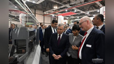 'Shavkat Mirziyoev Milanda o`tayotgan “ITMA 2023” to`qimachilik mashinasozligi xalqaro ko`rgazmasi bilan tanishdi'ning rasmi