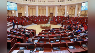 'Ertaga Oliy Majlis Qonunchilik palatasining yalpi majlisi bo`lib o`tadi'ning rasmi