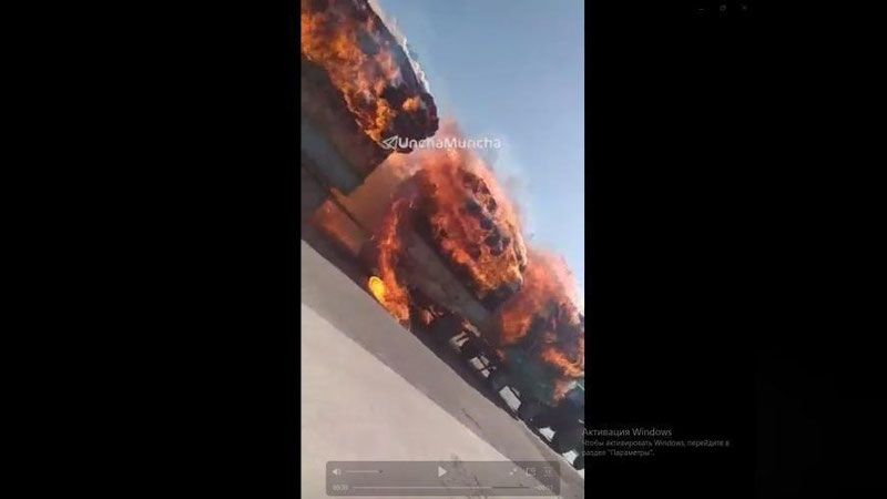 'Navoiyda traktordagi uch prisep somon yonib ketdi'ning rasmi