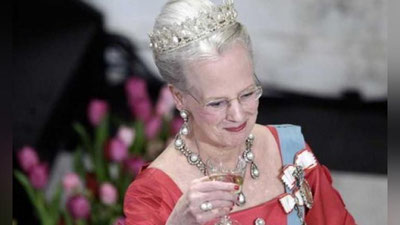 'Daniya qirolichasi taxtni o`g`liga topshirdi'ning rasmi