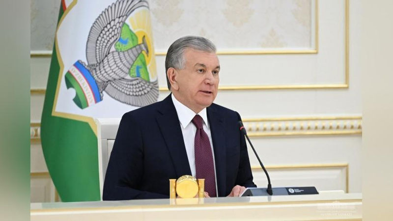 'har bir hokim va tarmoq rahbari mahsulotlar hajmini oshirish va eksportga yangi bozorlarni topish uchun qattiq ishlashi kerakligi ta`kidlandi'ning rasmi