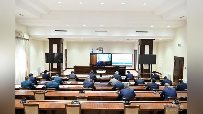 'Shavkat Mirziyoev yo`l sohasidagi tizimli muammolarni sanab o`tdi'ning rasmi