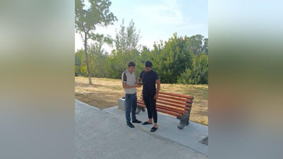 'Toshkentda bir necha kun oldin o`rnatilgan chiqindi qutilari va o`rindiqlar olib ketilganiga izoh berildi'ning rasmi