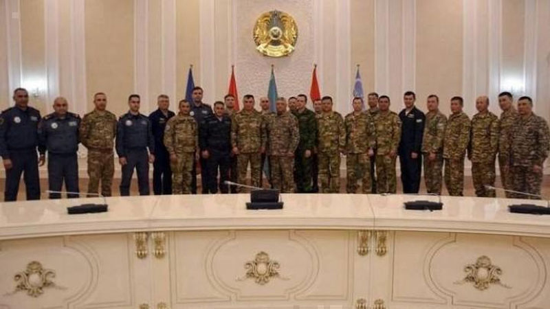 'Озарбайжон, Ўзбекистон, Қозоғистон, Қирғизистон ва Тожикистон қуролли кучлари қўшма машғулотларга тайёрланмоқда'ning rasmi