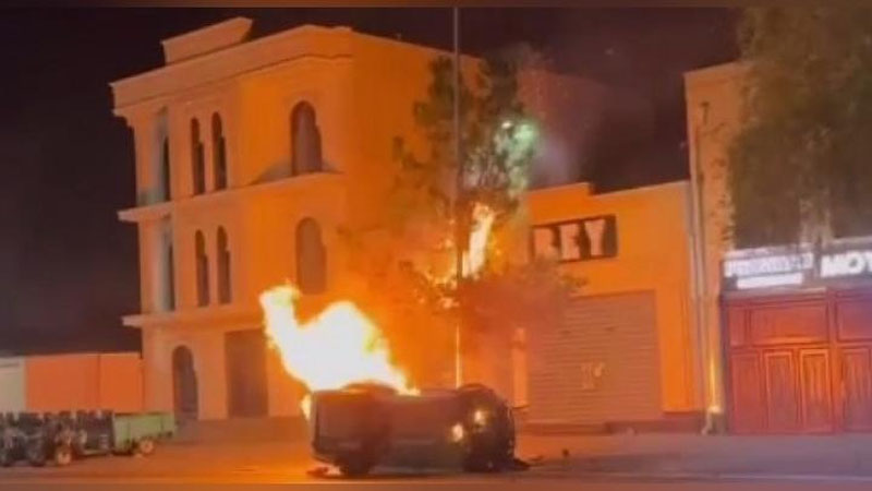 'Самарқандда 17 ёшли йигит бошқарувида бўлган "Nexia-3" дарахтга урилиб, ёниб кетди. Уч киши ҳалок бўлган'ning rasmi