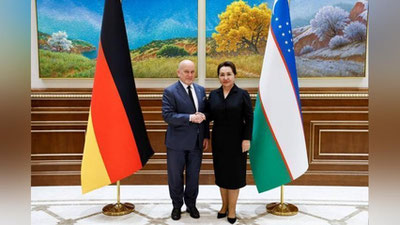 'Tanzila Narbaeva O`zbekistonda mehmon bo`lib turgan Manfred Grund boshchiligidagi Germaniya delegasiyasi bilan uchrashuv o`tkazdi'ning rasmi