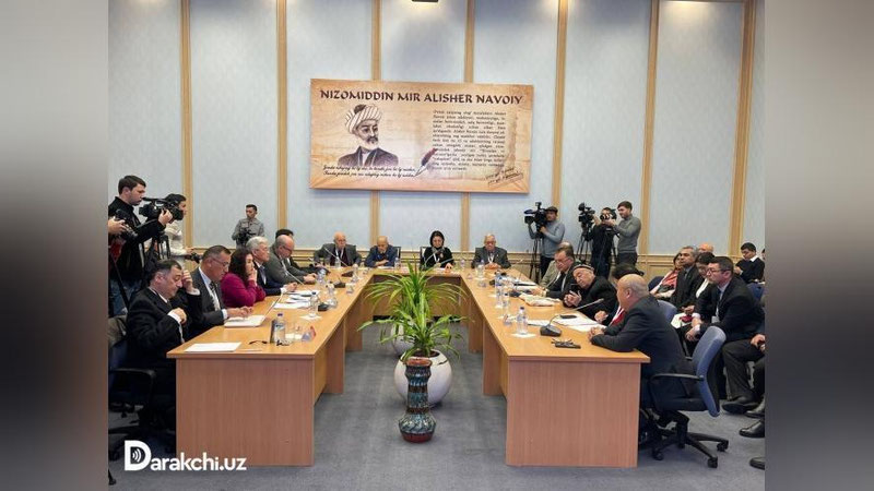 'Кенг аудитория учун очиқ панель сессиялари…'ning rasmi