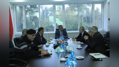 '“Абдураҳмон Жомий ва Алишер Навоий” бадиий фильмини суратга олиш бўйича музокаралар давом этмоқда'ning rasmi