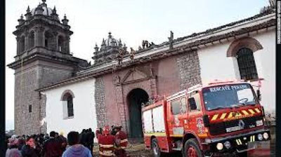 'Perudagi tarixiy bino yonib ketdi'ning rasmi