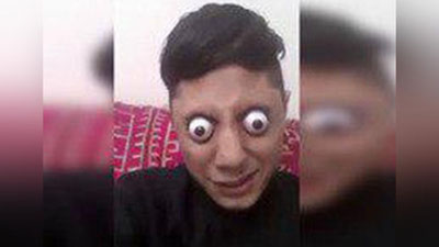 '​Ko`zini kosasidan chiqara oladigan bola Ginnesning rekordlar kitobiga kirishdan umid qilmoqda'ning rasmi