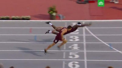 Изрображение '"ПРЫЖОК" СУПЕРМЕНА ПРИНЕС ПОБЕДУ БЕГУНУ ИЗ США (ВИДЕО)'