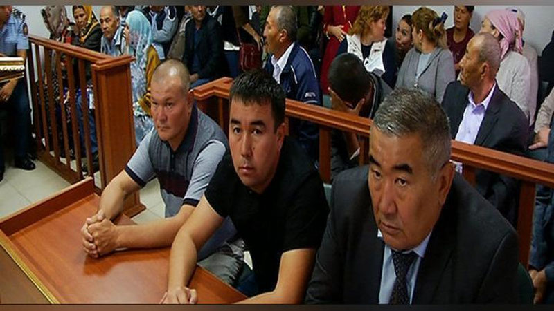 'Aqto`beda yongan avtobus haydovchilari: yo`lovchilar omon qolishi mumkin edi'ning rasmi