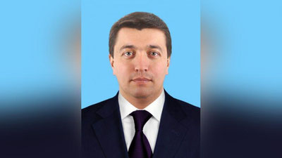 'Ayubxon Kamalov Namangan viloyati hokimining birinchi o`rinbosari lavozimiga tayinlandi'ning rasmi